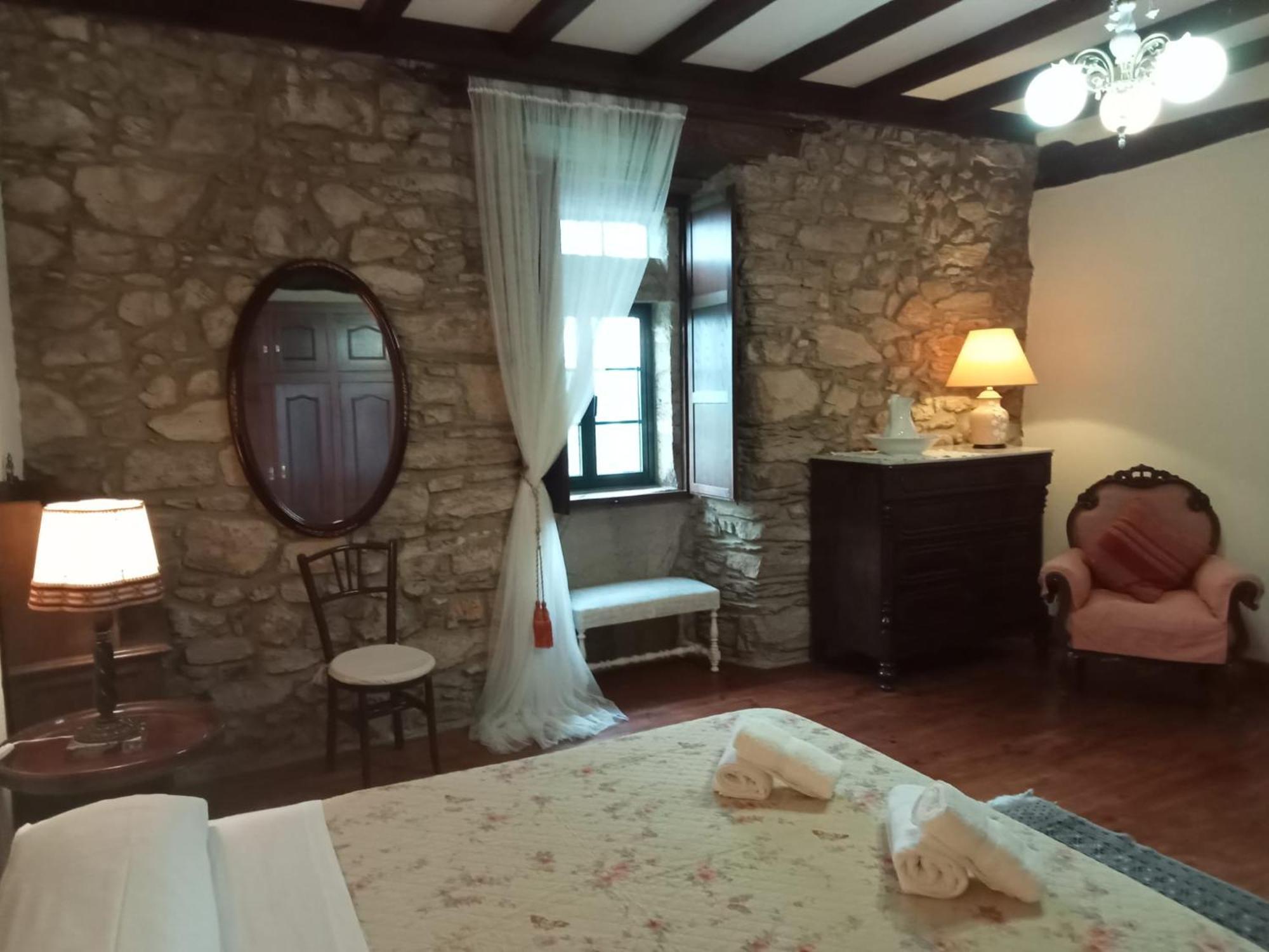 Palacio De Cantiz "Reserva De Ancares" Becerrea Екстер'єр фото